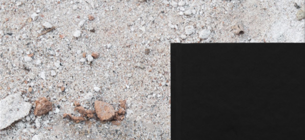 stone paper notebook laying on the stone like ground, steenpapieren boek dat op de stenen grond ligt. Steenpapier, Stone paper, corporate gift, promotional gift, sustainable, duurzaam